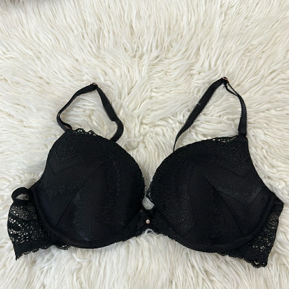 SMART & SEXY BRA NWOT SIZE 34C